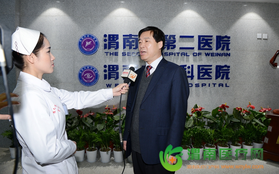 渭南市第二医院院长徐兆宏接受采访。记者 许艾学 摄