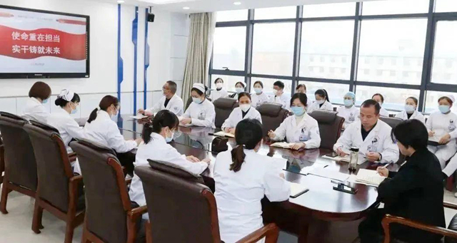 近日，渭南市第二医院眼病医院（市眼科医院）召开2022年度工作总结大会。