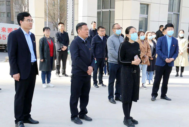 陕西省卫健委到临渭区中医医院开展重点课题集中调研。