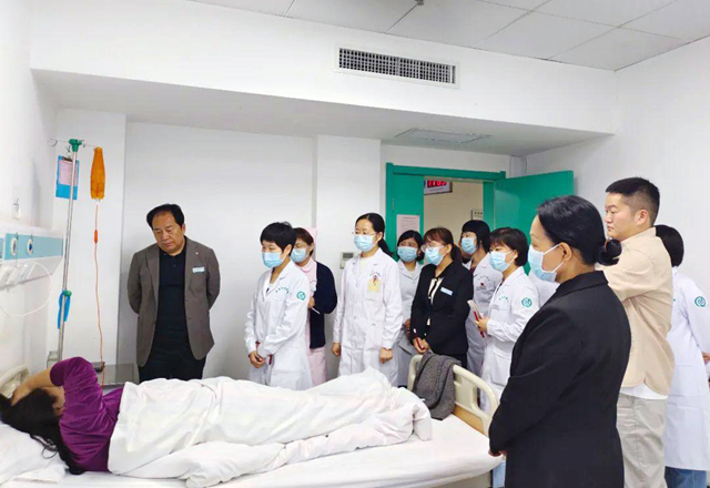 渭南杜桥医院开展5月份院长行政查房。.jpg