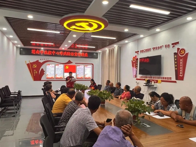 渭南市疾控中心开展布病防治宣传活动