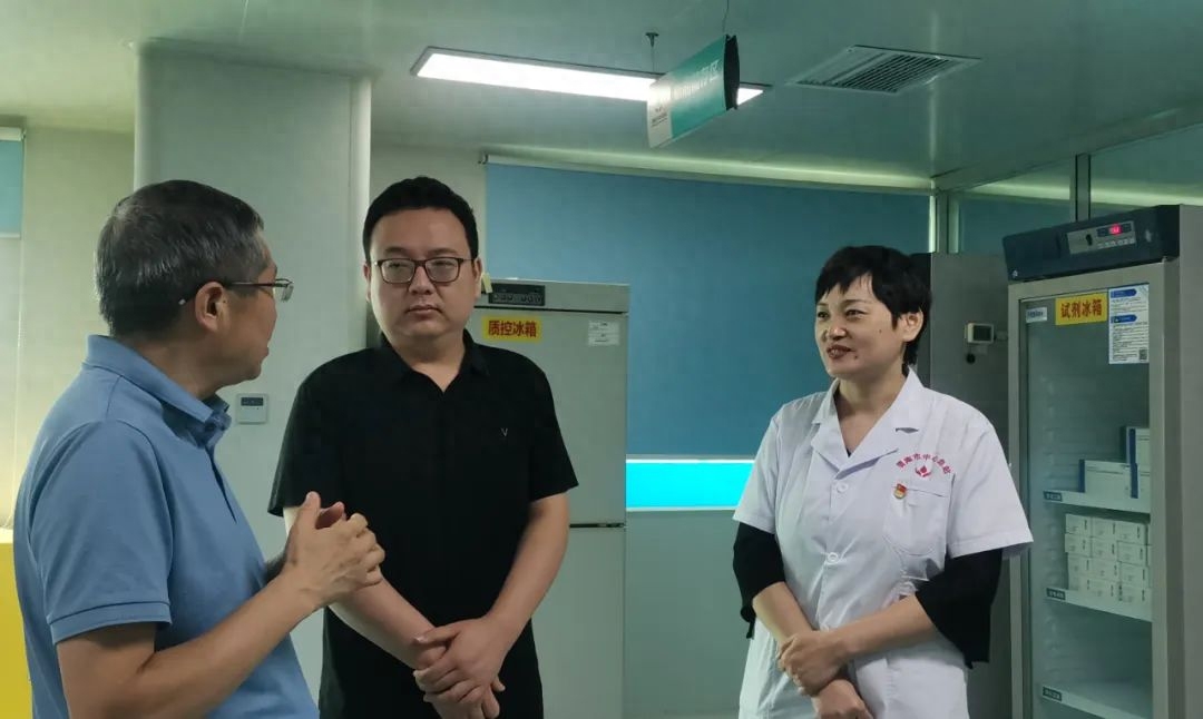 渭南市卫生健康委员会到血站开展安全生产专项检查2.jpg