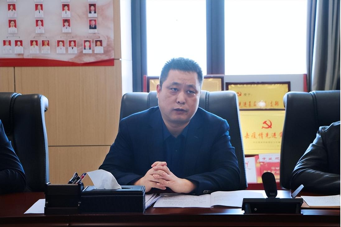 渭南市第二医院召开2023年第三季度安全生产管理委员会会议3.jpg